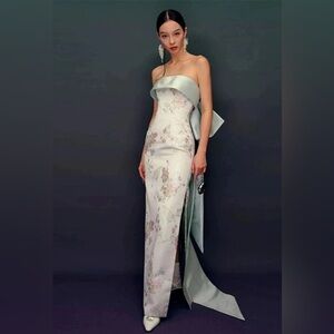 Beth and Brian- New Chinese style high-end, tube top long Cheongsam (blue)